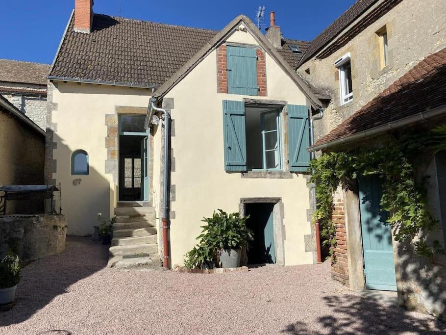 Gite L'Annexe Du Prieure Besson Exterior foto